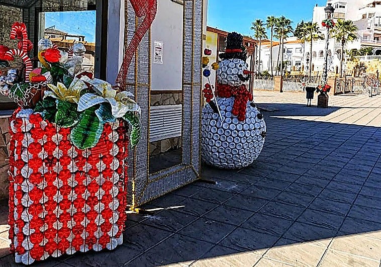 The Malaga village that recycles Christmas